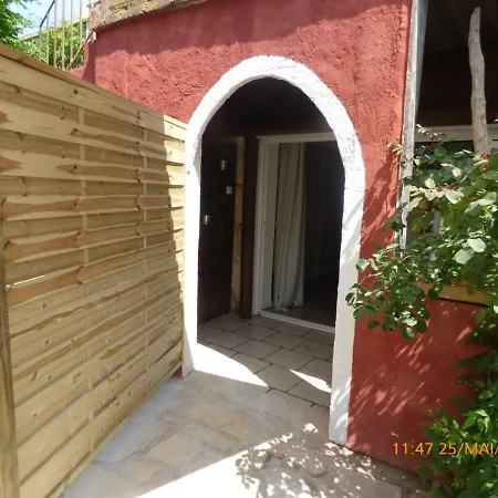 Bed & Breakfast Mas Maurane-chambre D'hote Avec Prive Aux Portes D'arles