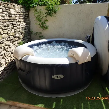 Bed & Breakfast Mas Maurane-chambre D'hote Avec Prive Aux Portes D'arles
