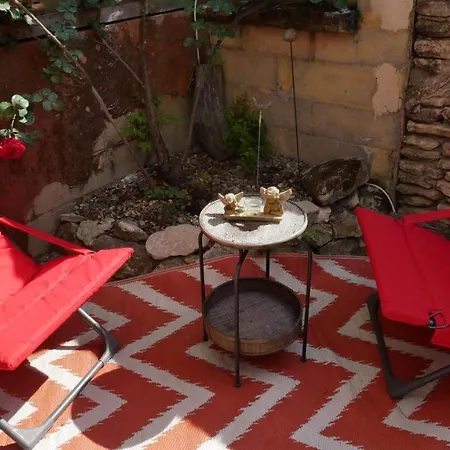 Mas Maurane-chambre D'hote Avec Prive Aux Portes D'arles Bed & Breakfast