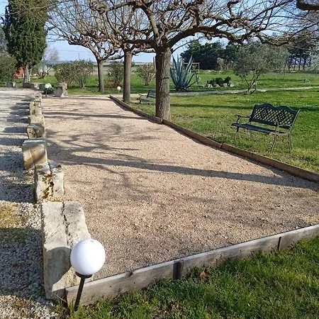 Mas Maurane-chambre D'hote Avec Prive Aux Portes D'arles Bed & Breakfast Tarascon